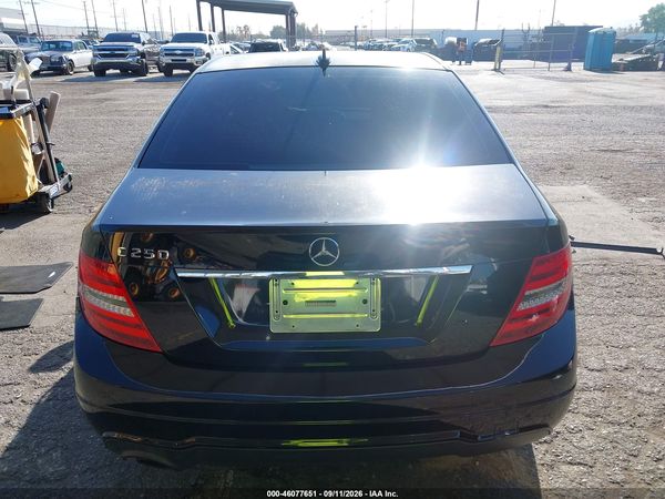 2014 MERCEDES-BENZ C 250 SPORT — I119