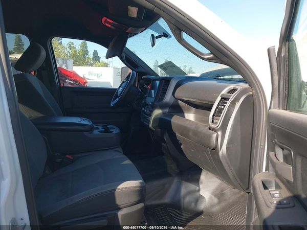 2024 RAM 3500 TRADESMAN  4X4 8' BOX — I8