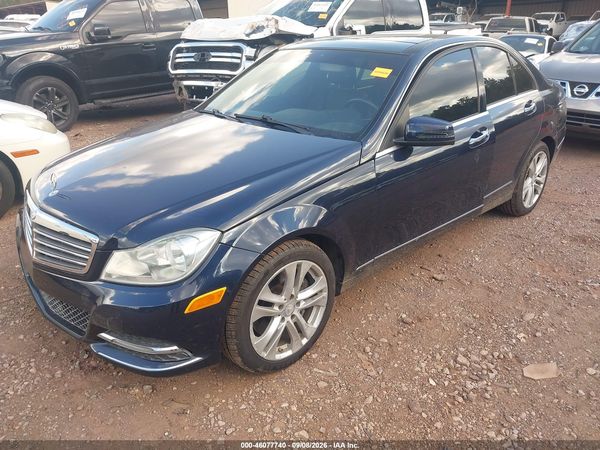 2014 MERCEDES-BENZ C 300 LUXURY 4MATIC