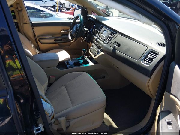 2016 KIA SEDONA LX — I5