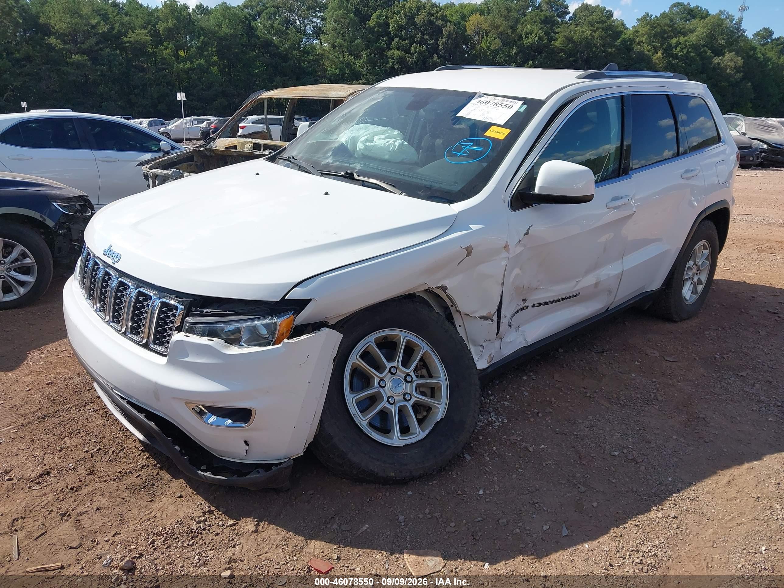 2020 JEEP GRAND CHEROKEE LAREDO E 4X2 — I2