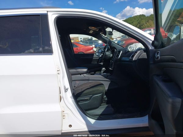 2020 JEEP GRAND CHEROKEE LAREDO E 4X2 — I5