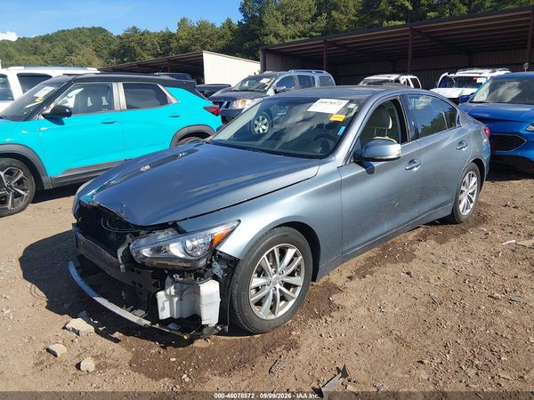 2017 INFINITI Q50 — I2