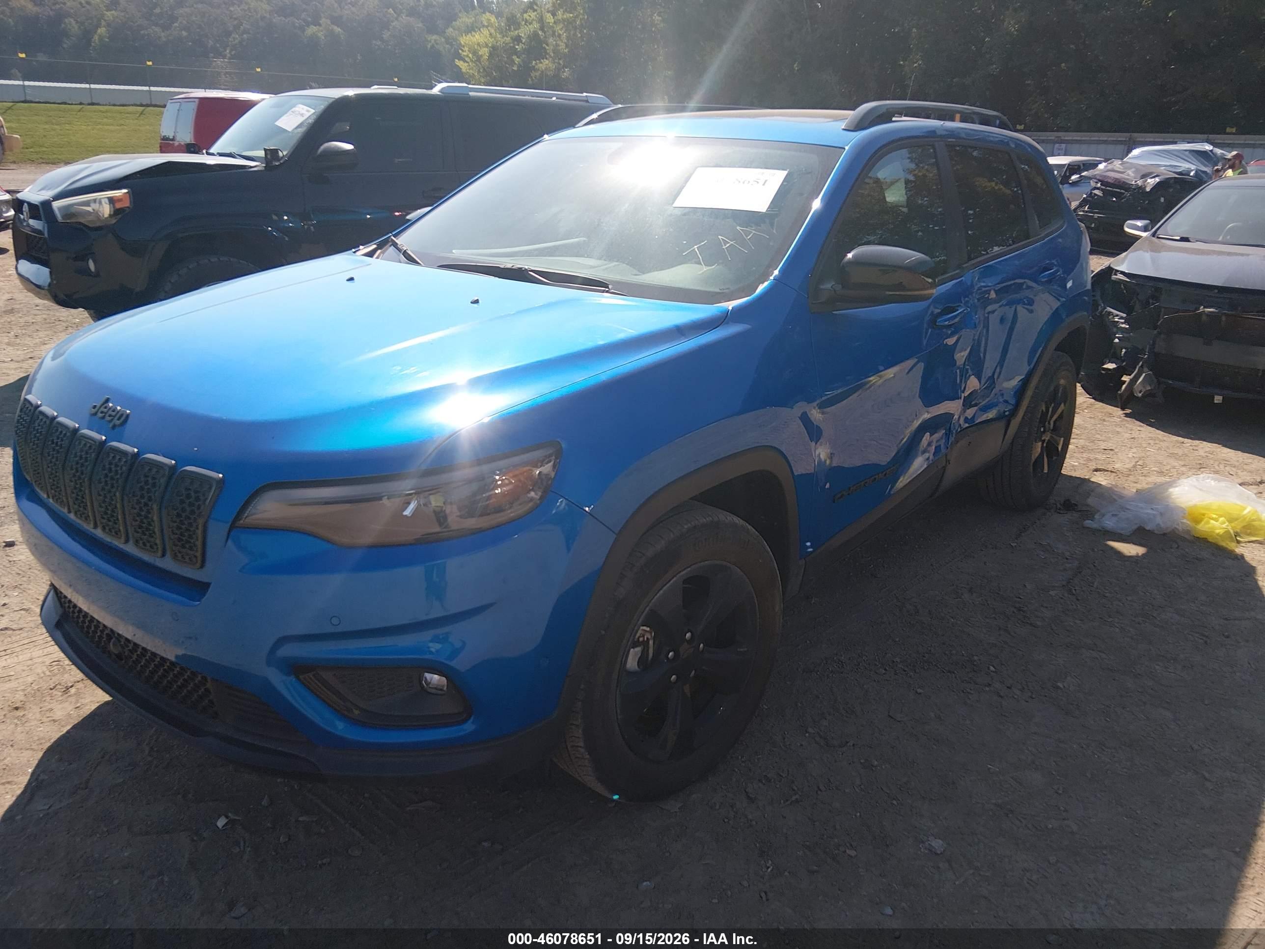 2023 JEEP CHEROKEE ALTITUDE LUX 4X4 — I2