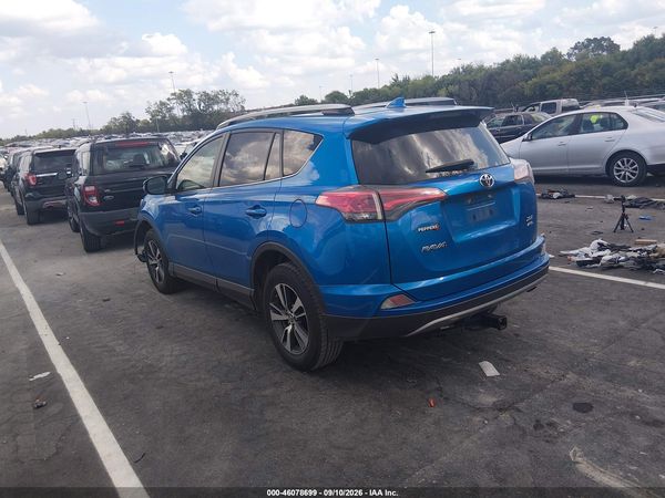 2017 TOYOTA RAV4 XLE — I3