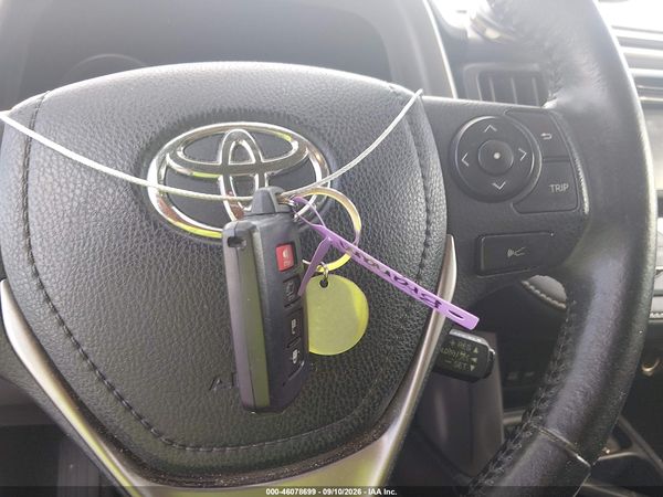 2017 TOYOTA RAV4 XLE — I11