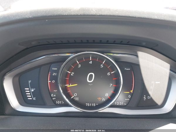 2017 VOLVO XC60 T5 INSCRIPTION — I7