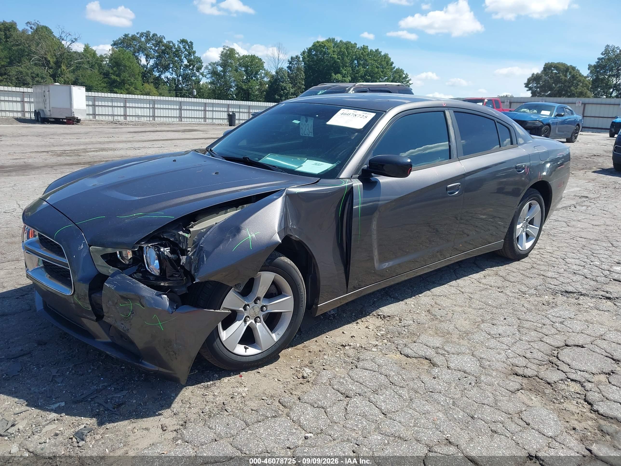 2014 DODGE CHARGER SE — I2