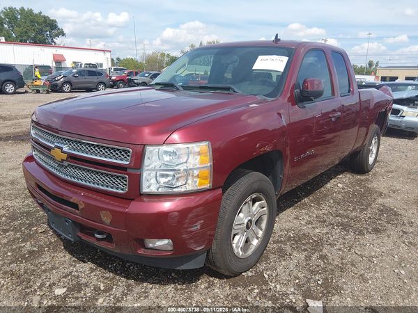 2013 CHEVROLET SILVERADO 1500 — I2