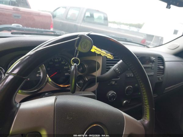 2013 CHEVROLET SILVERADO 1500 LT — I11
