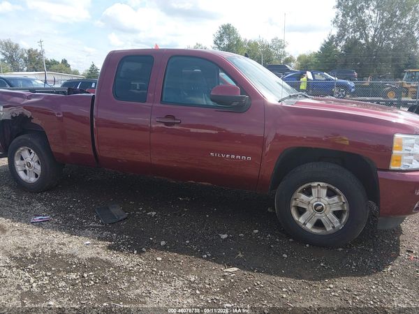 2013 CHEVROLET SILVERADO 1500 LT — I116