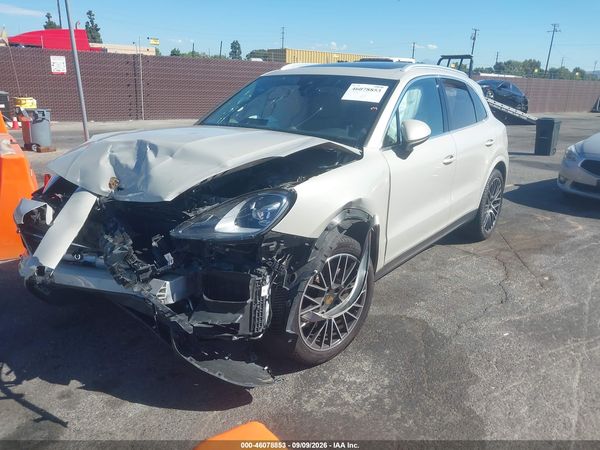 2021 PORSCHE CAYENNE — I2