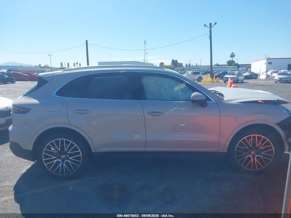 2021 PORSCHE CAYENNE — I116