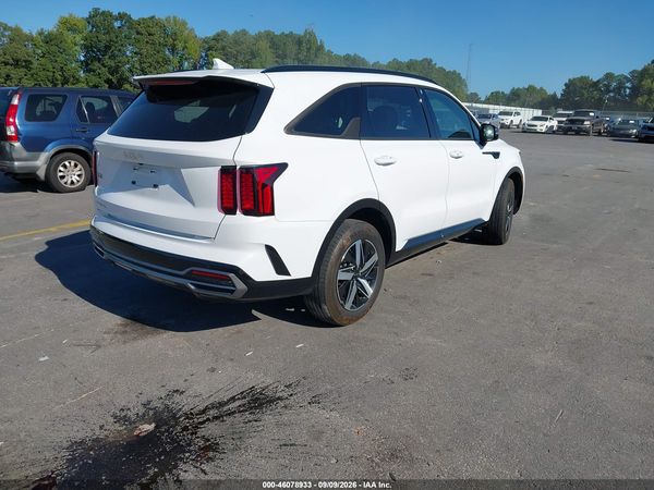2023 KIA SORENTO EX — I4