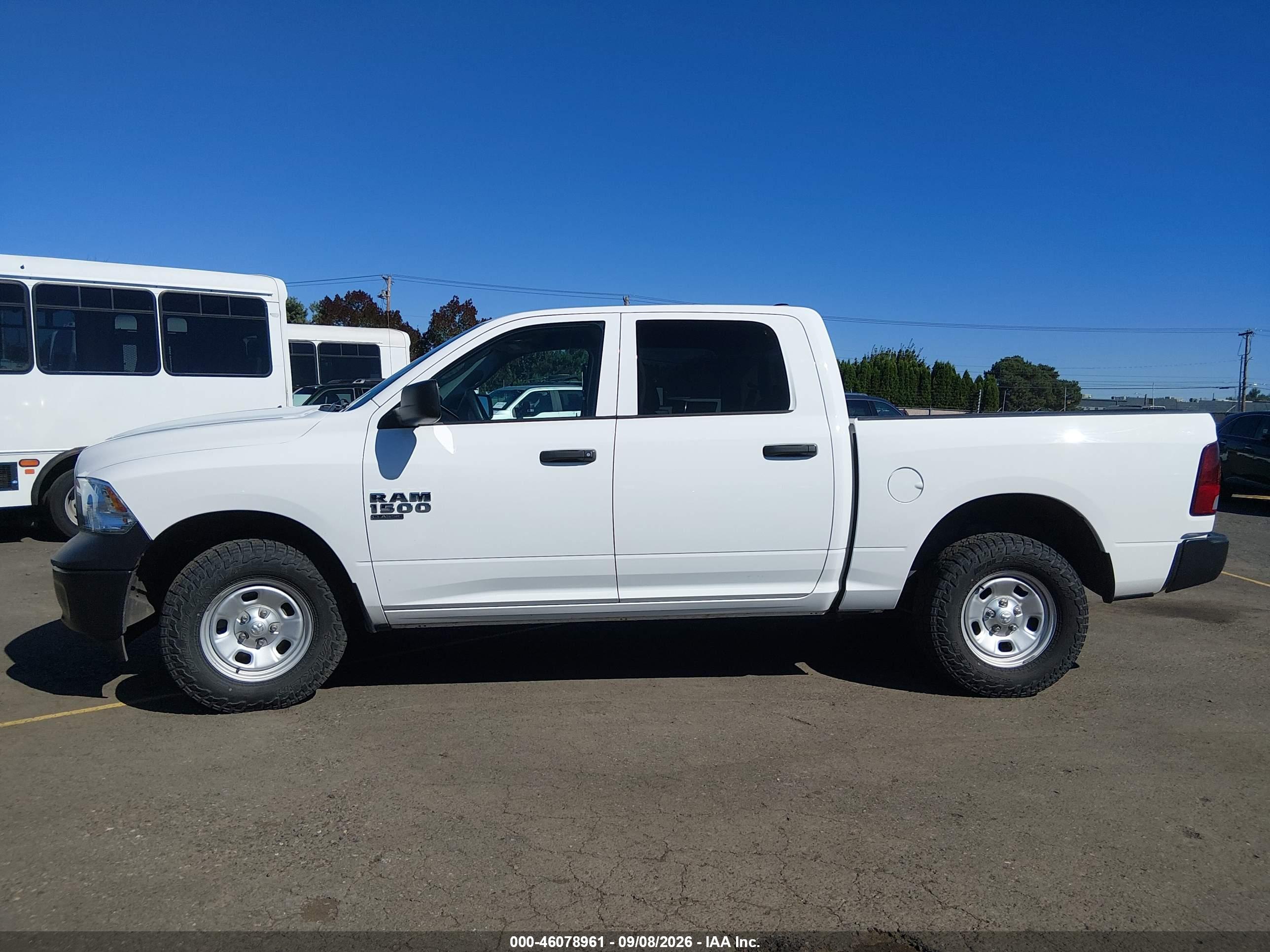2019 RAM 1500 CLASSIC TRADESMAN  4X4 5'7 BOX