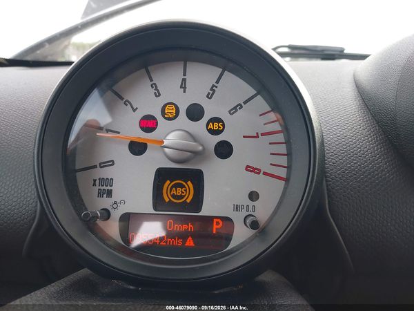 2014 MINI COUNTRYMAN COOPER — I7