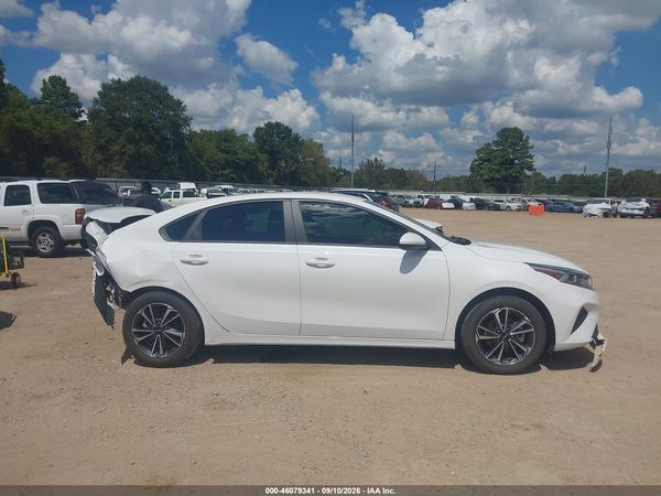 2023 KIA FORTE LXS — I116