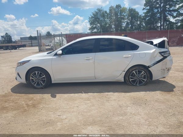 2023 KIA FORTE LXS — I117