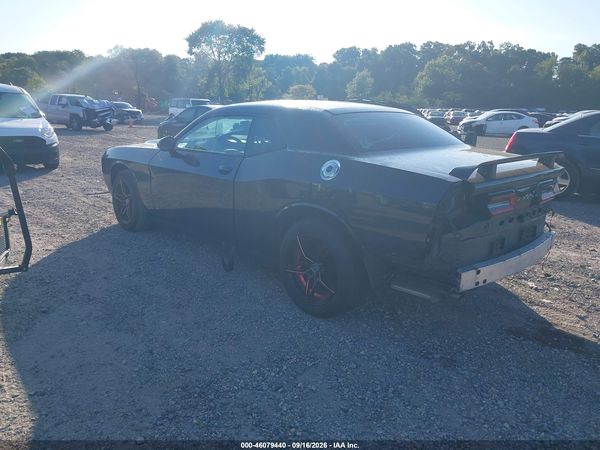 2016 DODGE CHALLENGER SXT — I3