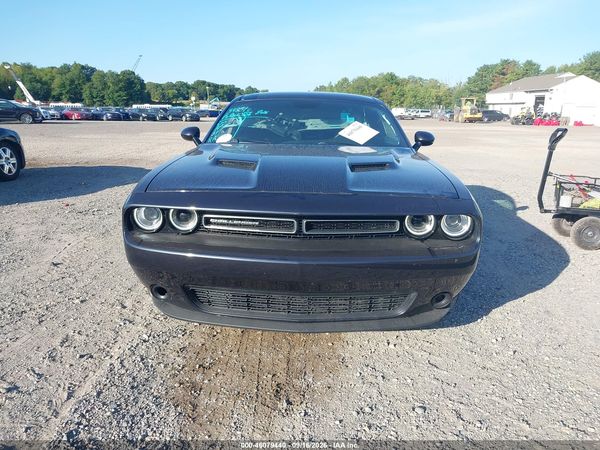 2016 DODGE CHALLENGER SXT — I115