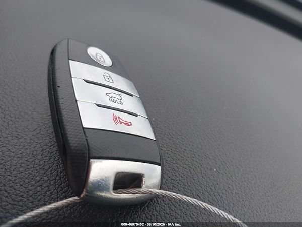2016 KIA SORENTO 3.3L SX — I11