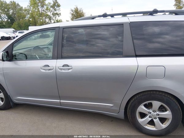 2015 TOYOTA SIENNA LE 8 PASSENGER — I117