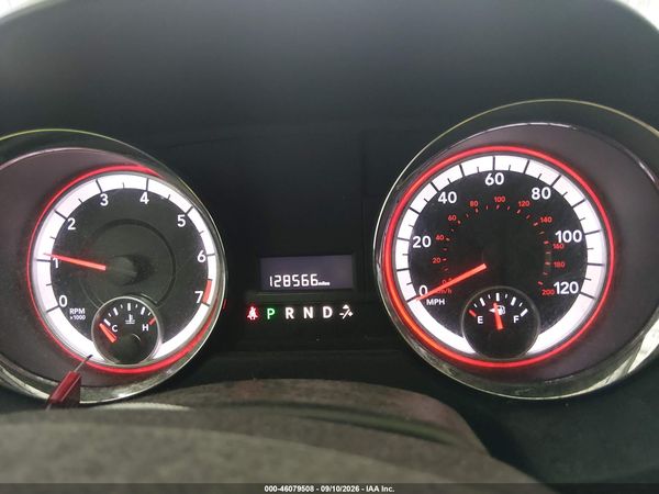 2015 DODGE GRAND CARAVAN SXT — I7