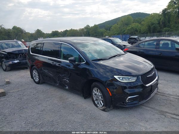 2023 CHRYSLER PACIFICA TOURING L — I1