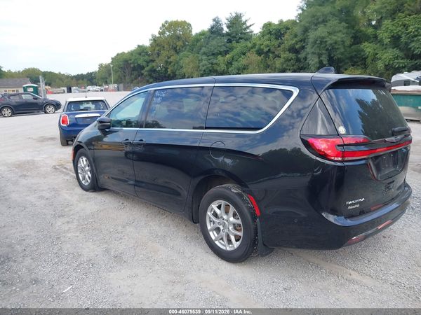 2023 CHRYSLER PACIFICA TOURING L — I3