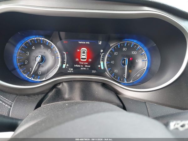 2023 CHRYSLER PACIFICA TOURING L — I7