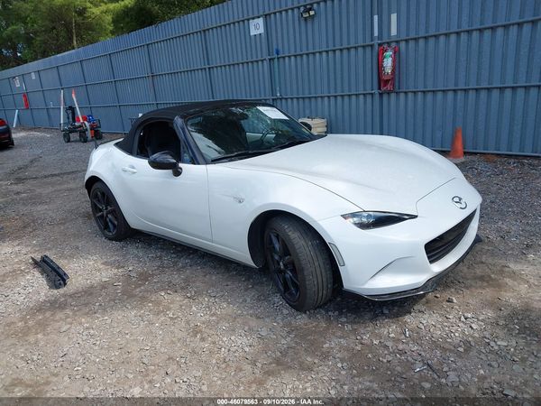 2021 MAZDA MX-5 MIATA CLUB — I1