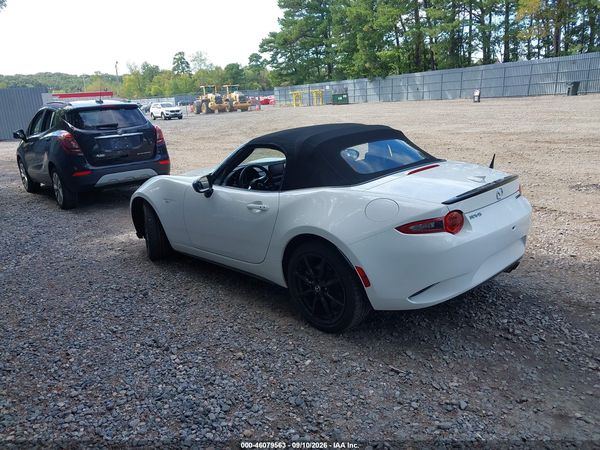 2021 MAZDA MX-5 MIATA CLUB — I3