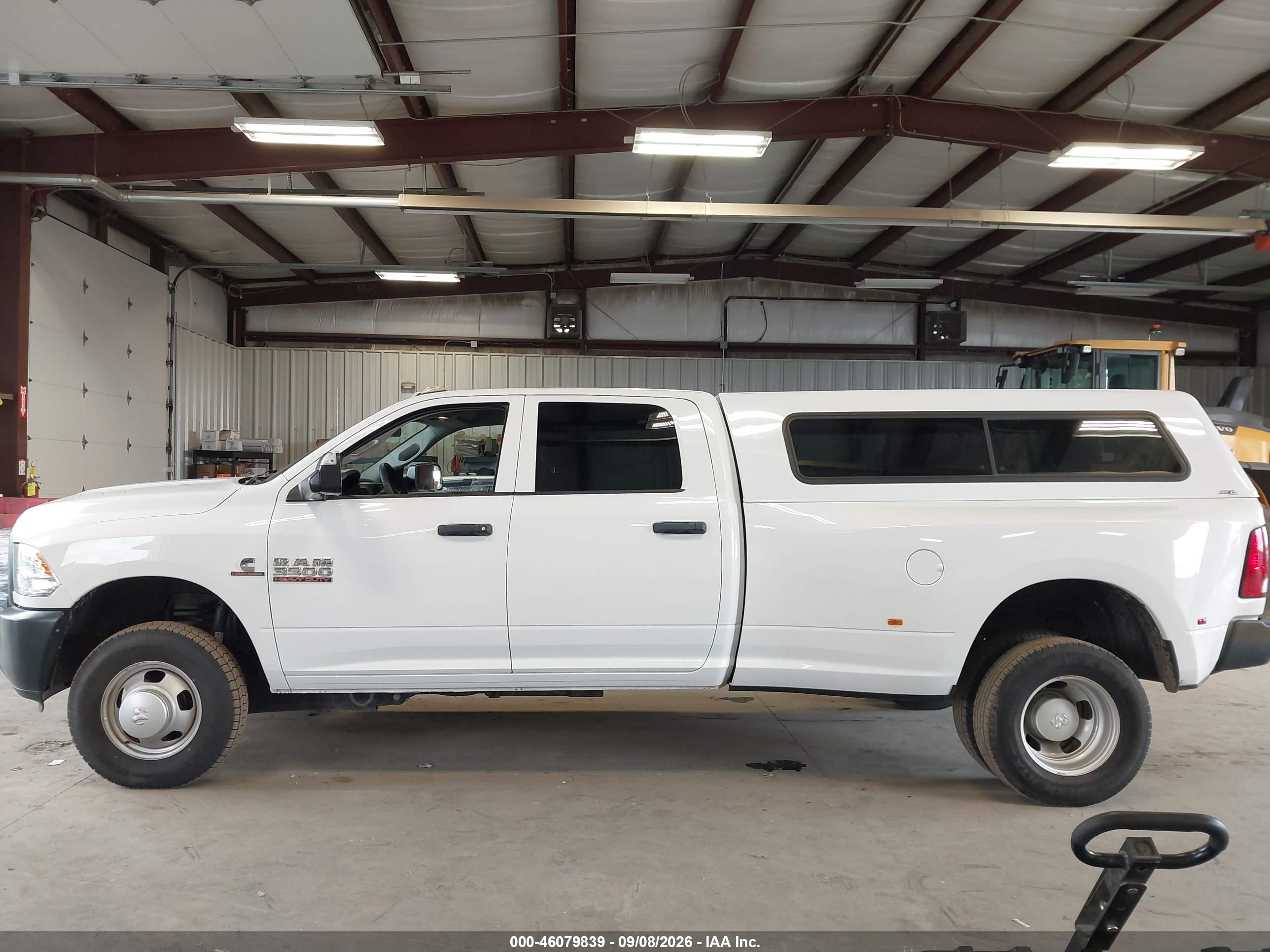 2017 RAM 3500 TRADESMAN  4X4 8' BOX
