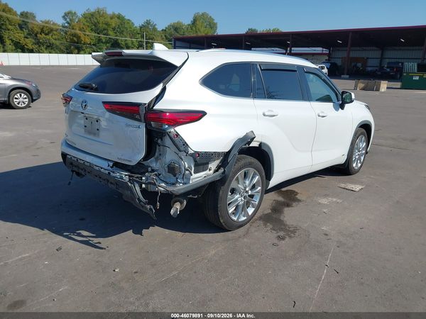 2022 TOYOTA HIGHLANDER HYBRID LIMITED — I4