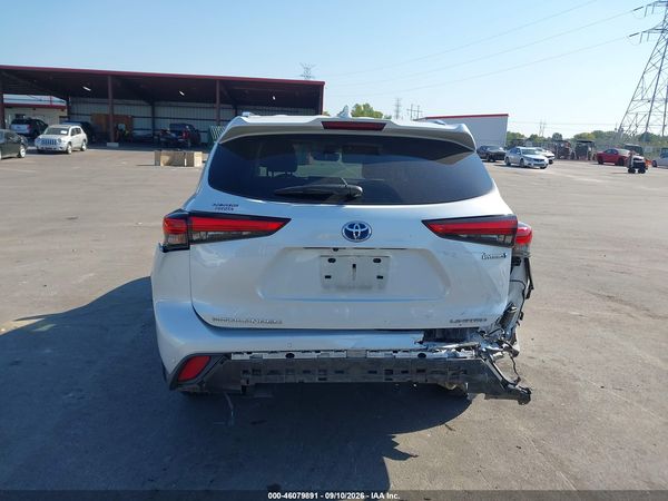 2022 TOYOTA HIGHLANDER HYBRID LIMITED — I119