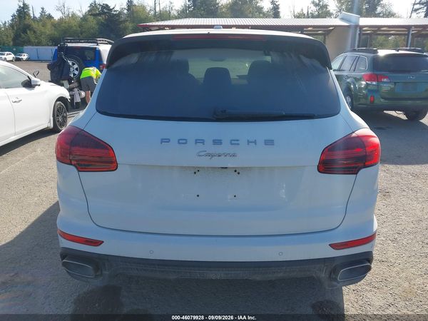 2016 PORSCHE CAYENNE