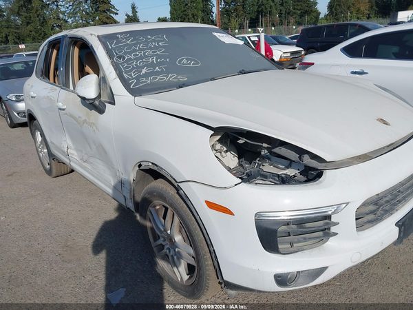 2016 PORSCHE CAYENNE