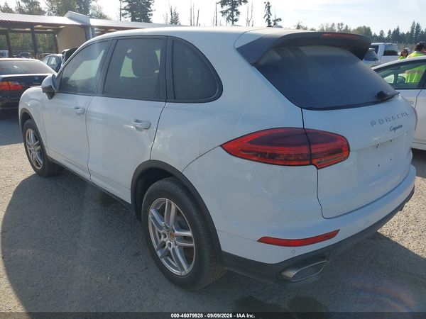 2016 PORSCHE CAYENNE