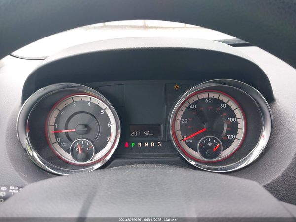2015 DODGE GRAND CARAVAN SXT — I7