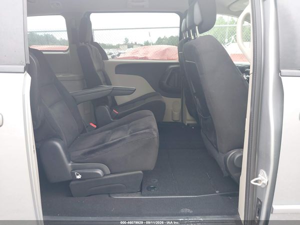 2015 DODGE GRAND CARAVAN SXT — I8