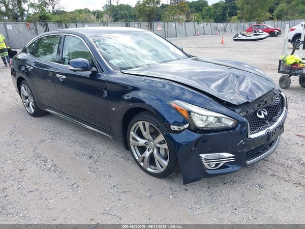 2017 INFINITI Q70L 3.7X — I1