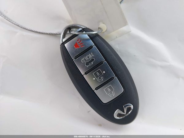 2017 INFINITI Q70L 3.7X — I11