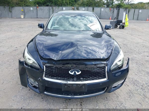 2017 INFINITI Q70L 3.7X — I115