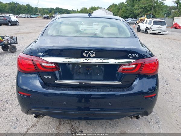 2017 INFINITI Q70L 3.7X — I119