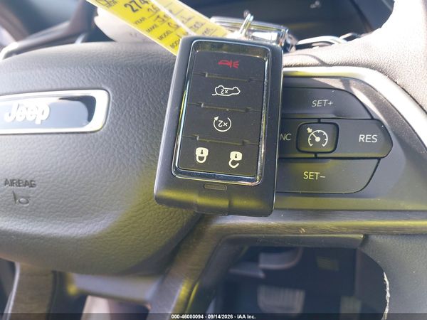 2025 JEEP GRAND CHEROKEE L LIMITED 4X4 — I11