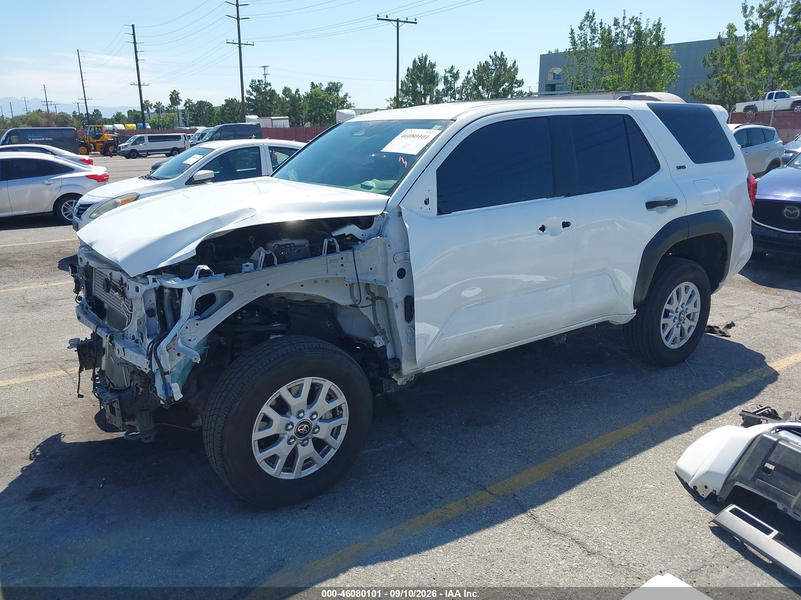2025 TOYOTA 4RUNNER SR5 — I2