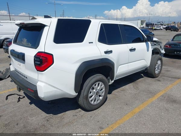 2025 TOYOTA 4RUNNER SR5 — I4