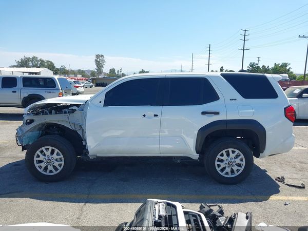 2025 TOYOTA 4RUNNER SR5 — I117