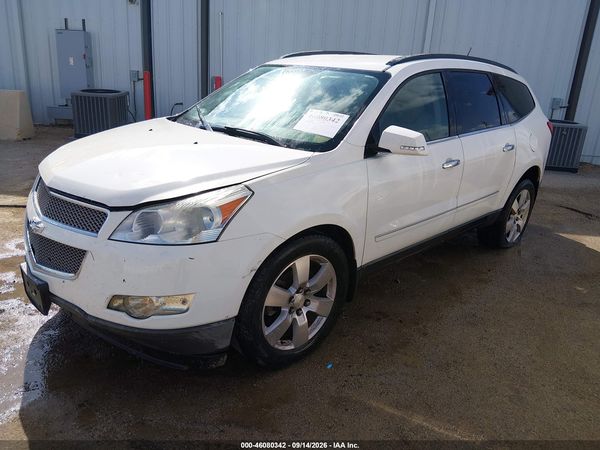 2012 CHEVROLET TRAVERSE — I2