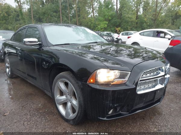 2012 DODGE CHARGER SXT — I1